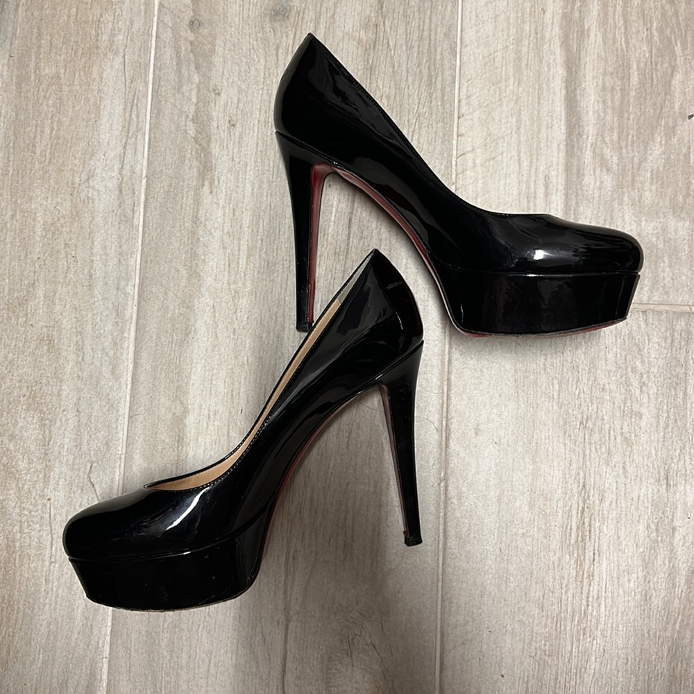 Christian Louboutin patent leather pumps. Size 38